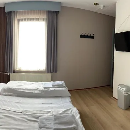 Gaudi 호텔 3*