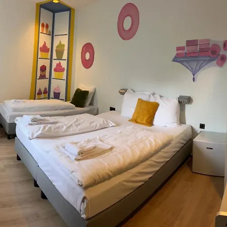 Gaudi 3* 팔켄뷔르흐안더횔