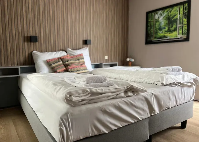 Gaudi 3* Валкенбург