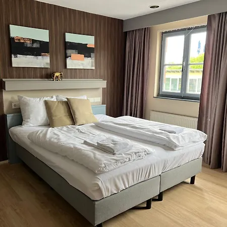 Gaudi ファルケンブルフ